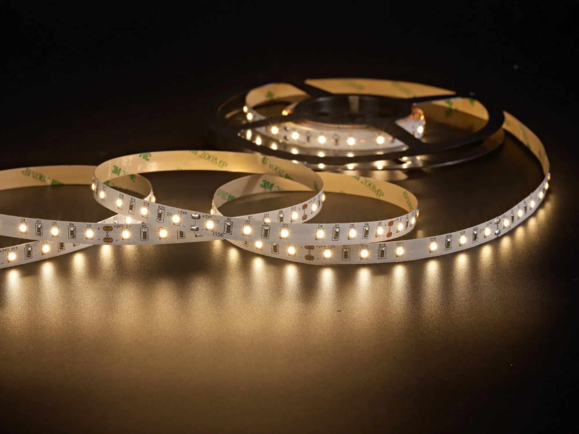 Axios Premium 24V IP20 14.4W/m 2835 60LED/m Strip Lighting Dlux IP20 Strip
